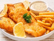 Класическа английска рецепта за риба с пържени картофи (fish and chips)